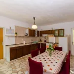 Rooms Ante