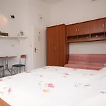 Apartments And Rooms By The Sea Podgora, Makarska - 2616