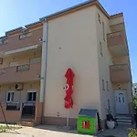 Apartments Feral