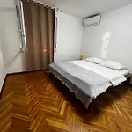 Apartment Davor