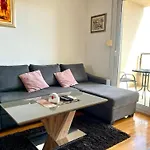 Tide Apartment Split