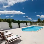 Villa Lilin San