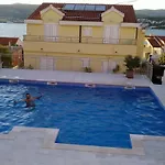 Apartments Villa Moonlight - Two Bedroom Apartment With Sea View Balcony And Terrace Delux