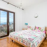 Apartments With A Parking Space Sutivan, Brac - 744
