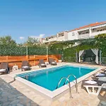 Cozy Home In Zrnovnica With Outdoor Swimming Pool