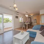 2 Bedroom Amazing Apartment In Zagvozd