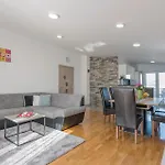 3 Bedroom Stunning Home In Poljica