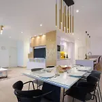 Cozy Apartment In Kastel Gomilica With Kitchen