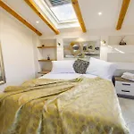 4 Bedroom Cozy Home In Split