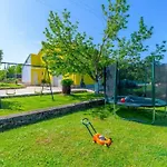Tranquil Oasis Holiday Home Primorski Dolac With Pool