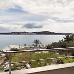 Trogir Sunny Apartments With Sea View