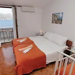 5 Bedroom Lovely Home In Okrug Donji
