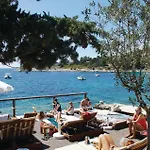 2 Bedroom Lovely Home In Vrboska