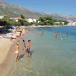 2 Bedroom Stunning Home In Kastel Kambelovac