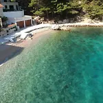 Deluxe Seaview Studios Kennedy II