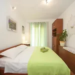 Apartments Kalajzic- Comfort Two Bedroom Apartment With Terrace A1 St