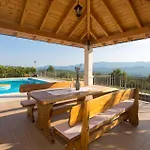 Nice Home In Trilj With House A Panoramic View