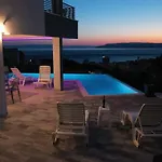 Villa Lamar Super Views In Makarska