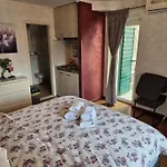 Tomadi Residence
