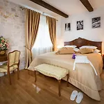 Opera Heritage Rooms