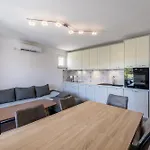Vila Nina - Apartment Valentina