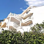 Strandnahe Ferienwohnung Mit Tollem Ausblick