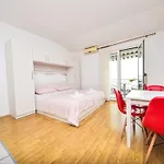 Apartment Mira-1 By Interhome