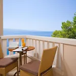 Apartments And Rooms Beachfront Luxury Condos