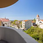 Comfortable Penthouse Apartment - Sita