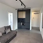Apartments Teo - Center With Free Parking