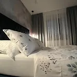 5D Apartment
