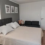 Apartment Banjo Polo