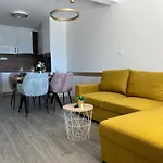 Villa L&L With Swimming Pool And Seaview