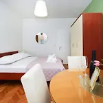 Apartmani Makarska 16