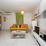 Apartment Dea