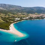 Luxury Villa Zlatni Rat With Pool, Near Zlatni Rat Beach, Bol