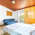 Seaside Holiday House Okrug Donji, Ciovo - 2403