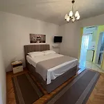 Apartments Mise