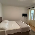 Apartments Mise