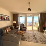 Luxus App Rubin Mit Traumblick Pool Balkon Lift