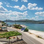 Luxurious Holiday Home In Arbanija With Jacuzzi