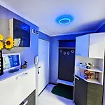 Savic Apartment Center - Parking Free