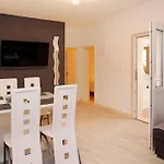 Apartments Toni