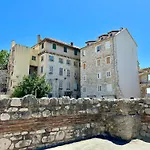 Diocletian Tower - Bella Vista & Palazzo