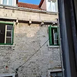 Inchy Accommodation - In The Center Of Diocletian'S Palace