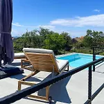 2 Bedroom Gorgeous Home In Gdinj