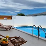 Apartment With Private Swimming Pool