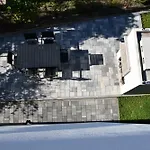 Bonaca Apartments With Terrace, Barbecue And Private Parking