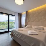 Moonlit Mirage Villa With Pool, Gym And Sauna - Five Bedroom Villa With Pool
