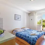 1 Bedroom Lovely Apartment In Lokva Rogoznica